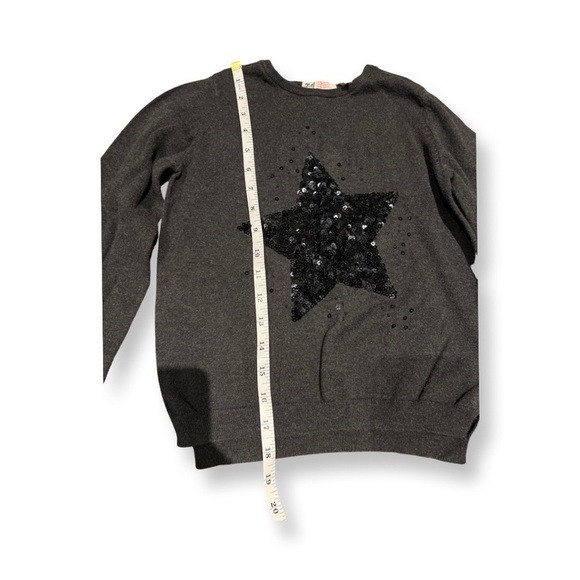 H&m US 8-10 Girls Long Sleeve Sweater Grey Gray With Black Sequin Star Detail - Picture 7 of 15